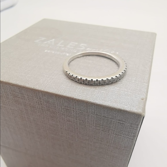 Vera Wang wedding set. - Picture 4 of 11